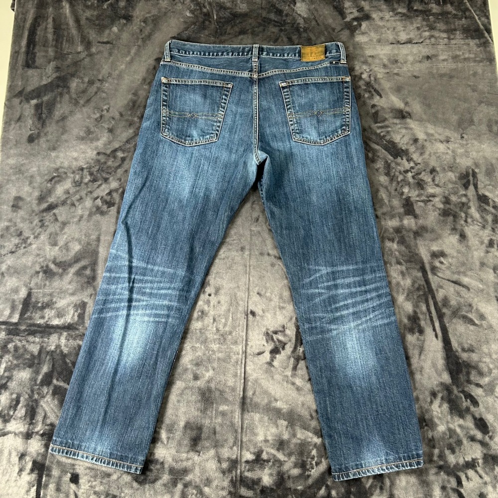 Lucky Brand Jeans Mens 34x30 Blue 221 Original Straight Medium Wash Denim - Picture 7 of 10